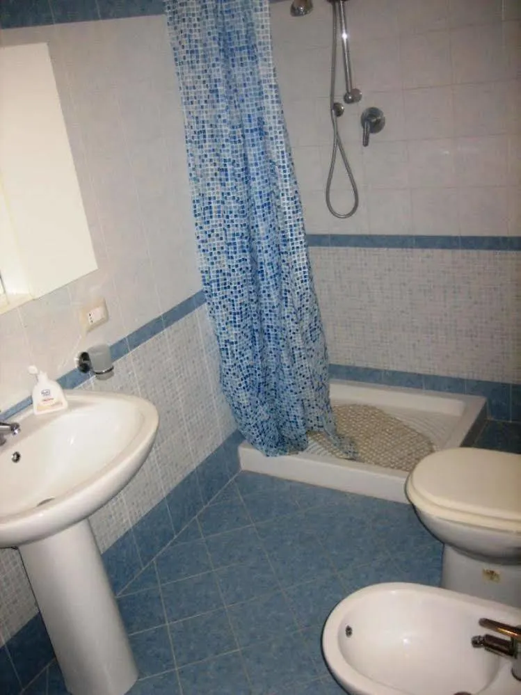 Casa Vacanza Gli Ulivi Casuzze Hotel